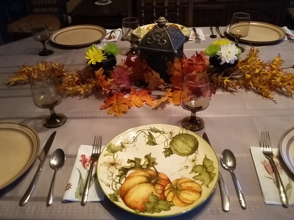 A bit more fancy at the dining table...
Holidays can be special.